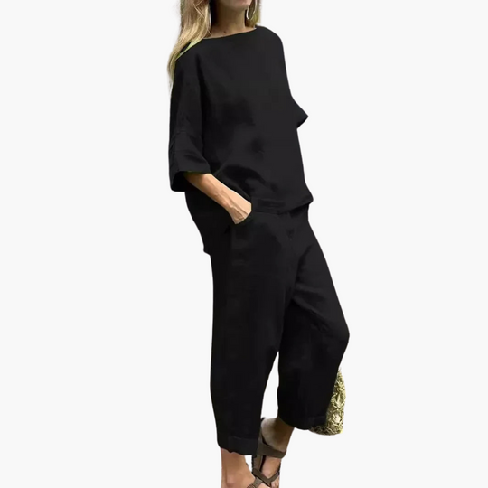 Women’s Two-Piece Set with Relaxed Top and Cropped Trousers