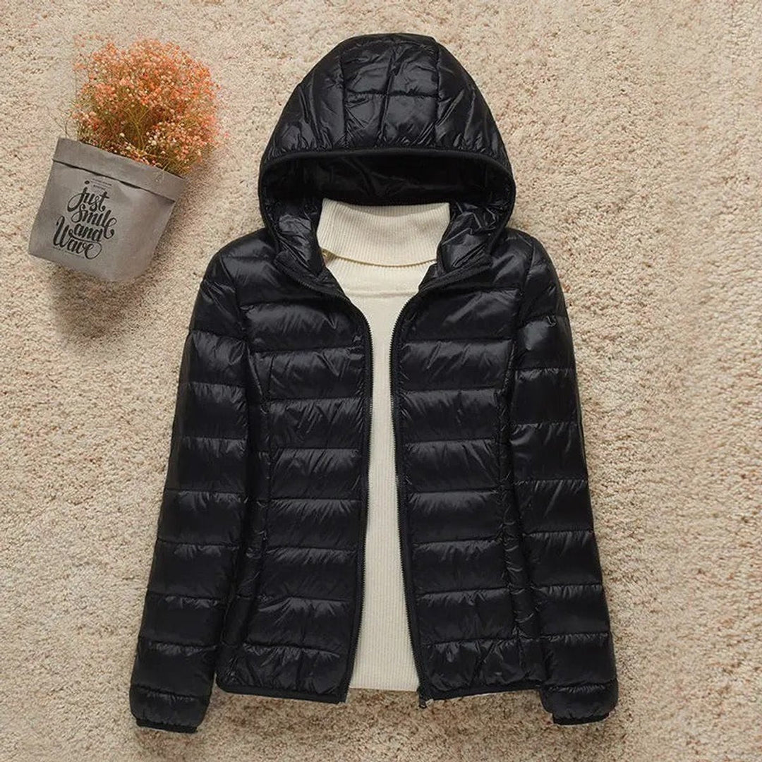 Women's Lightweight Quilted Jacket with Hood for Travel